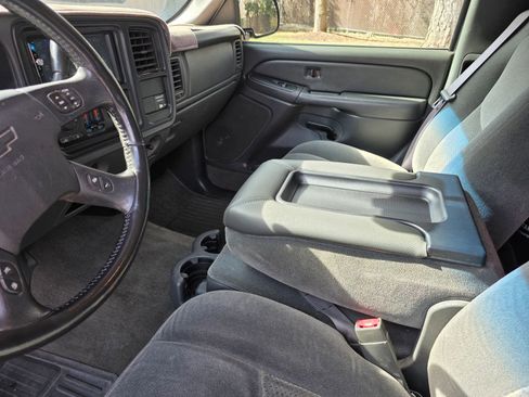 Used 2004 Chevrolet Silverado 1500 Z71 Pickup 4D 6 1/2 ft w/ Light Duty Power Package image 7