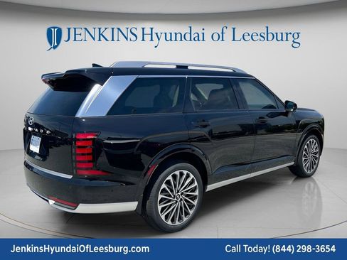 New 2026 Hyundai Palisade Calligraphy FWD image 5