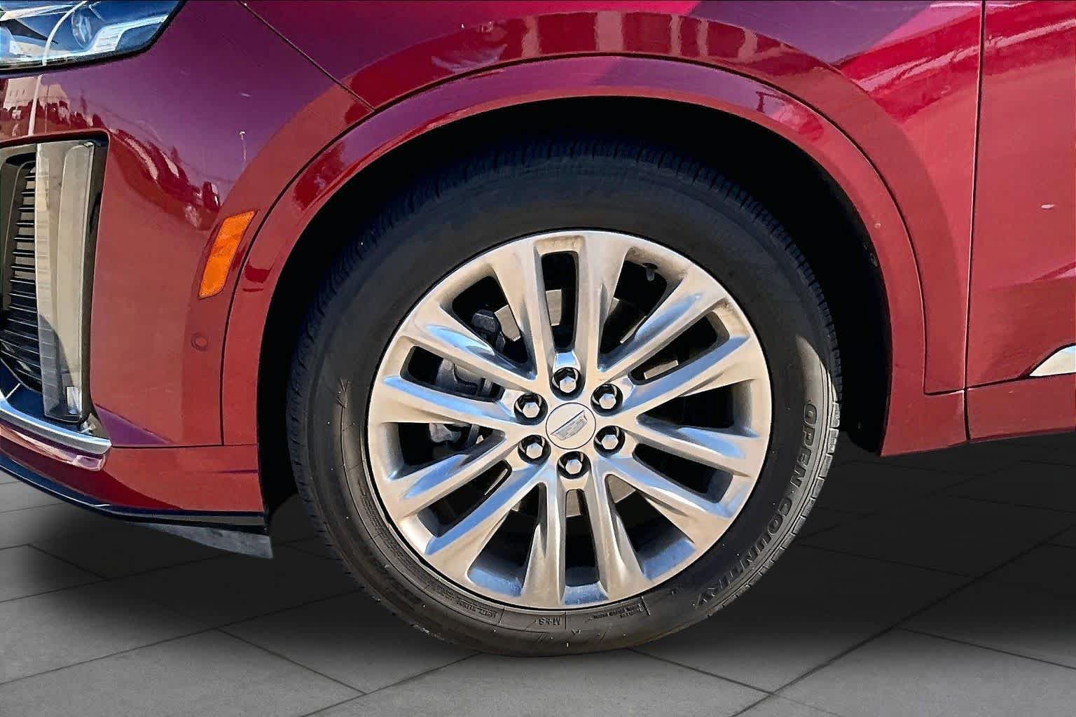 Used 2020 Cadillac XT6 Premium Luxury FWD image 11