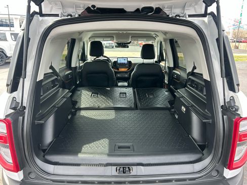 Used 2022 Ford Bronco Sport Badlands image 9