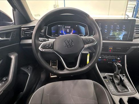 Used 2026 Volkswagen Jetta Sport FWD image 11