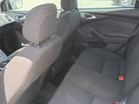 Used 2018 Ford Focus SE FWD image 20