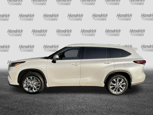 Used 2026 Toyota Highlander Limited AWD/4WD image 6