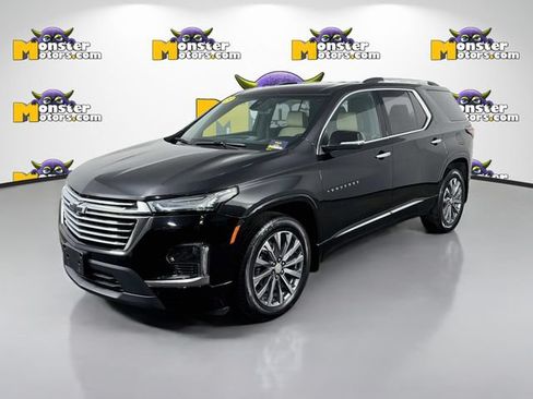 Used 2023 Chevrolet Traverse Premier AWD/4WD image 1