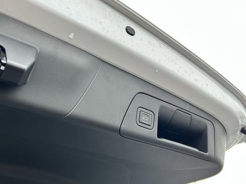 New 2026 Buick Envision Avenir image 11