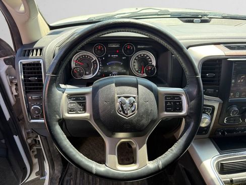 Used 2016 RAM 1500 Laramie w/ Convenience Group AWD/4WD image 14