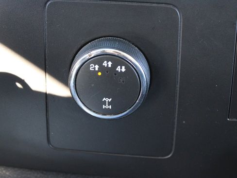 Used 2011 Chevrolet Silverado 2500 LT w/ Interior Plus Package image 24