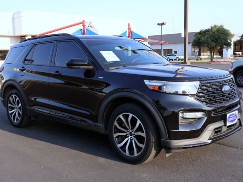 Certified 2022 Ford Explorer ST-Line w/ Class IV Trailer Tow Package RWD image 13