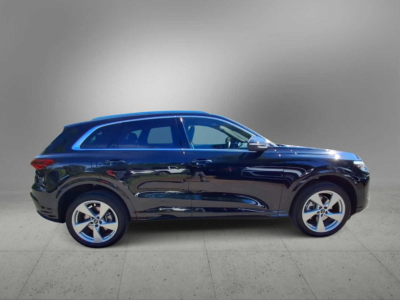 Used 2025 Audi Q5 Premium Plus AWD/4WD image 9