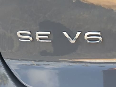 Certified 2022 Volkswagen Atlas Cross Sport SE image 10