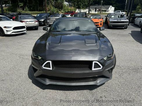 Used 2020 Ford Mustang Coupe RWD image 4