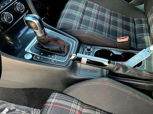 Used 2017 Volkswagen GTI Sport FWD image 17