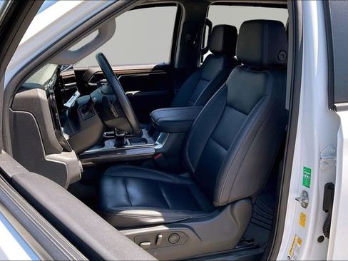 Used 2023 Chevrolet Silverado 1500 RST w/ Convenience Package II AWD/4WD image 15