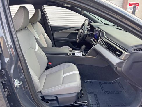 Used 2026 Toyota Camry SE FWD image 14