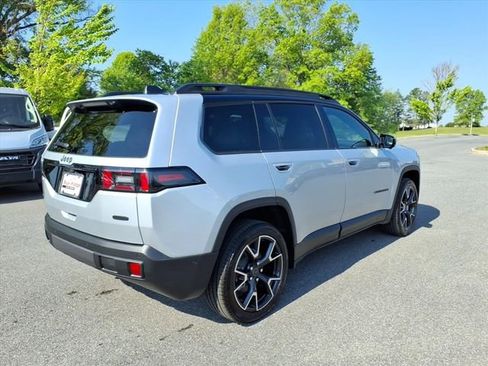 New 2026 Jeep Cherokee Overland w/ Advanced Pro Tech Group AWD/4WD image 4