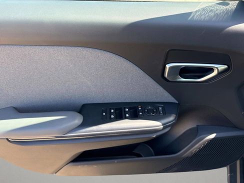 New 2025 Kia K4 EX image 18