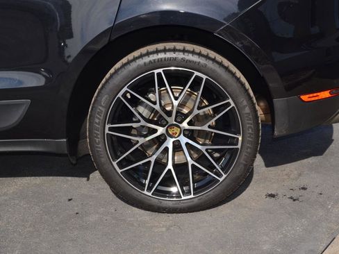 Used 2019 Porsche Macan S image 55