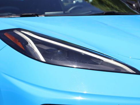 Used 2021 Chevrolet Corvette Stingray Premium Conv w/ Z51 Performance Package RWD image 31