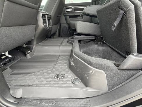 New 2026 RAM 3500 Big Horn AWD/4WD image 38
