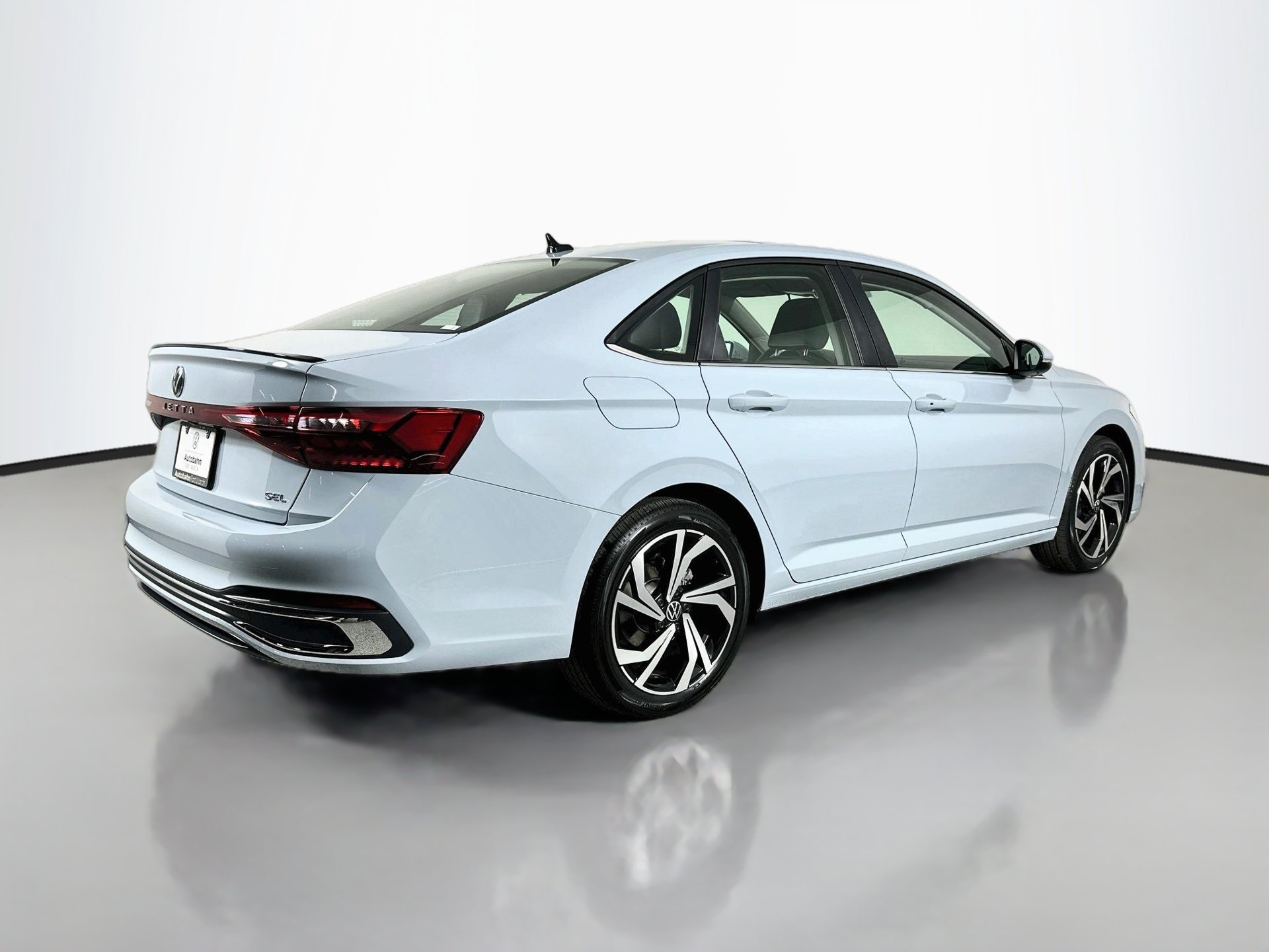 Certified 2026 Volkswagen Jetta SEL FWD image 5
