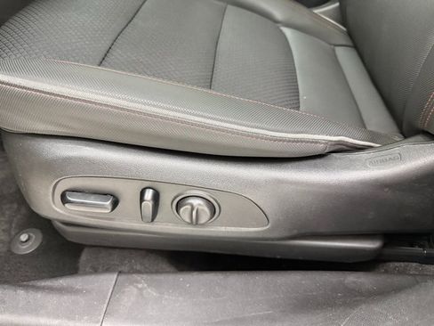 Used 2023 Chevrolet TrailBlazer RS w/ Sun and Liftgate Package image 27