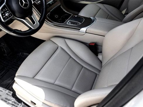 Used 2022 Mercedes-Benz GLC 300 GLC 300 image 14