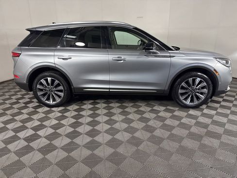 Used 2022 Lincoln Corsair Reserve w/ Equipment Group 201A AWD/4WD image 13