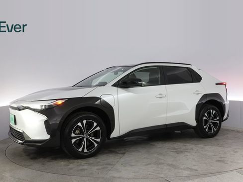 Used 2023 Toyota bZ4X AWD w/ Weather Package image 18