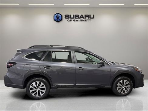 Certified 2025 Subaru Outback w/ Popular Package #1A image 6