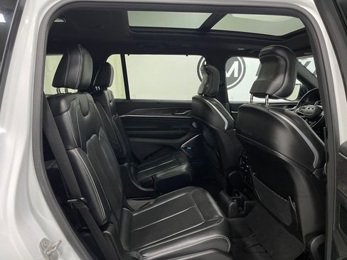 Used 2021 Jeep Grand Cherokee L Overland w/ Advanced Protech Group III image 34