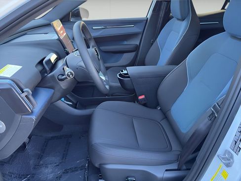 New 2026 Volvo EX30 Plus image 9