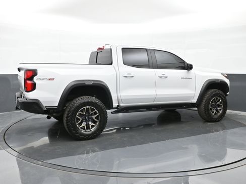 Used 2024 Chevrolet Colorado ZR2 w/ ZR2 Convenience Package III image 8