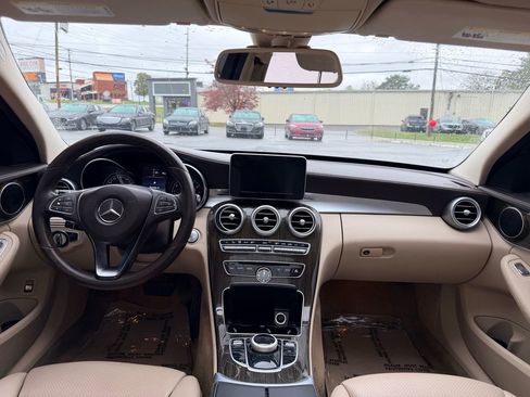 Used 2017 Mercedes-Benz C 300 Sport image 25