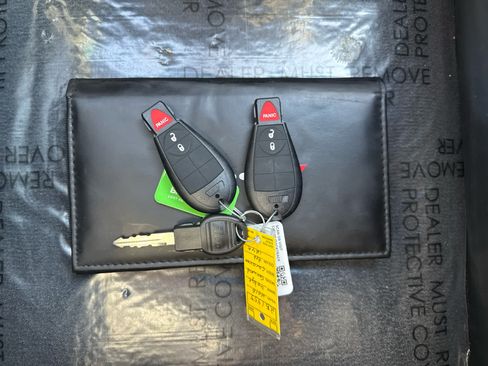 Used 2016 Dodge Grand Caravan American Value Package w/ UConnect Hands-Free Group FWD image 23