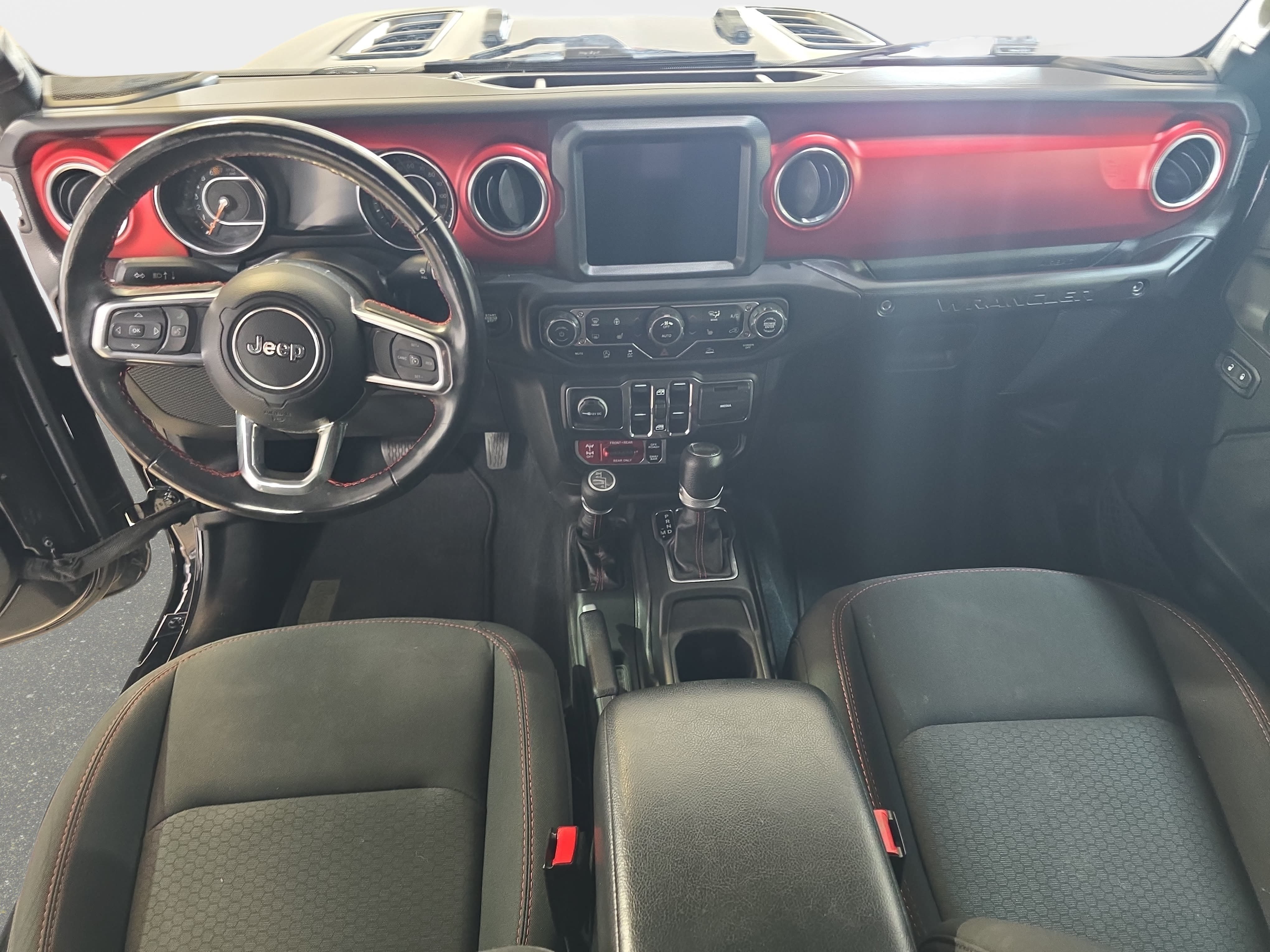 Used 2023 Jeep Wrangler Unlimited Rubicon w/ Xtreme 35 Tire Package AWD/4WD image 10