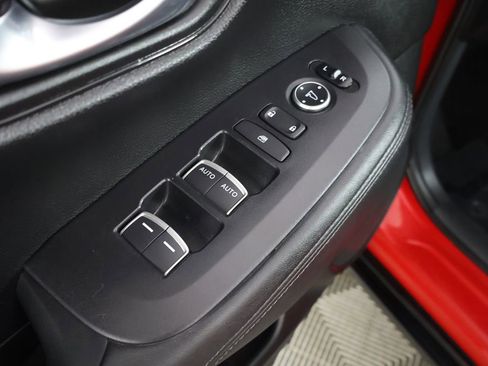 Used 2024 Honda HR-V EX-L image 36