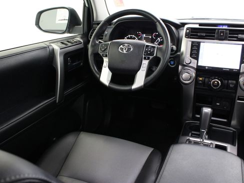 Used 2024 Toyota 4Runner SR5 Premium w/ Moonroof Package RWD image 32