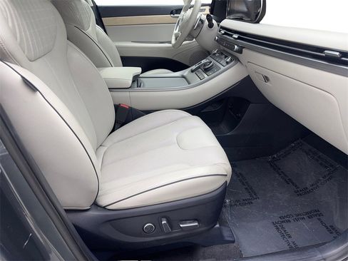 Used 2023 Hyundai Palisade Limited image 45