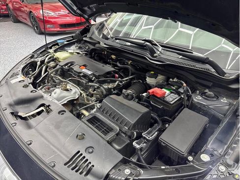Used 2017 Honda Civic EX image 17
