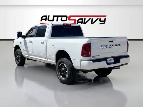 Used 2026 RAM 2500 Laramie AWD/4WD image 5