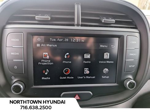 Used 2023 Kia Soul LX FWD image 19