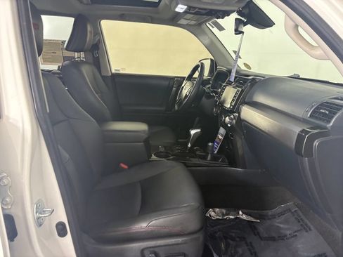 Used 2020 Toyota 4Runner TRD Off-Road Premium w/ Moonroof Package AWD/4WD image 35