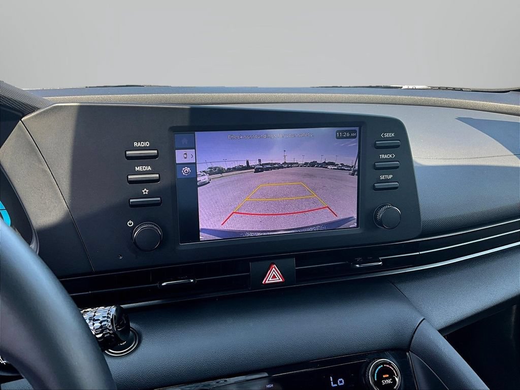 Certified 2025 Hyundai Elantra Sport FWD image 15