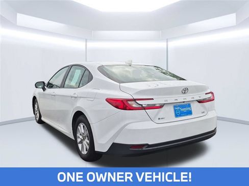 Used 2025 Toyota Camry LE FWD image 2