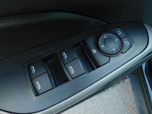 Used 2024 Chevrolet Trax LS w/ LS Convenience Package image 14