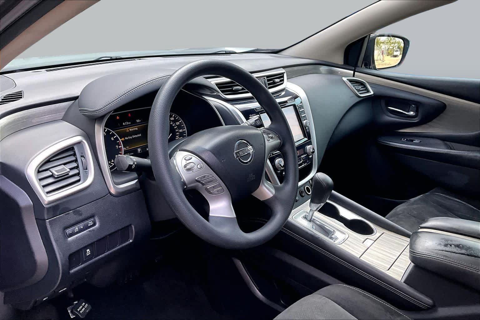 Used 2016 Nissan Murano S w/ Navigation Package AWD/4WD image 17
