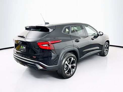 Used 2025 Chevrolet Trax RS w/ Sunroof Package image 9