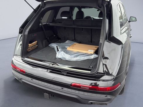 New 2026 Audi Q7 3.0T Premium Plus image 8