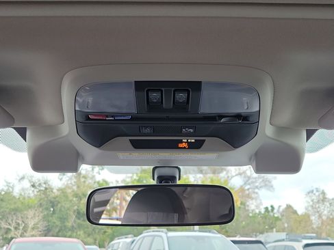 Certified 2021 Subaru Crosstrek 2.5i Sport w/ Moonroof Package image 19