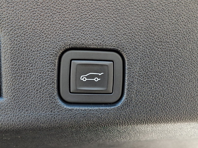 Used 2024 Chevrolet Traverse RS AWD/4WD image 29
